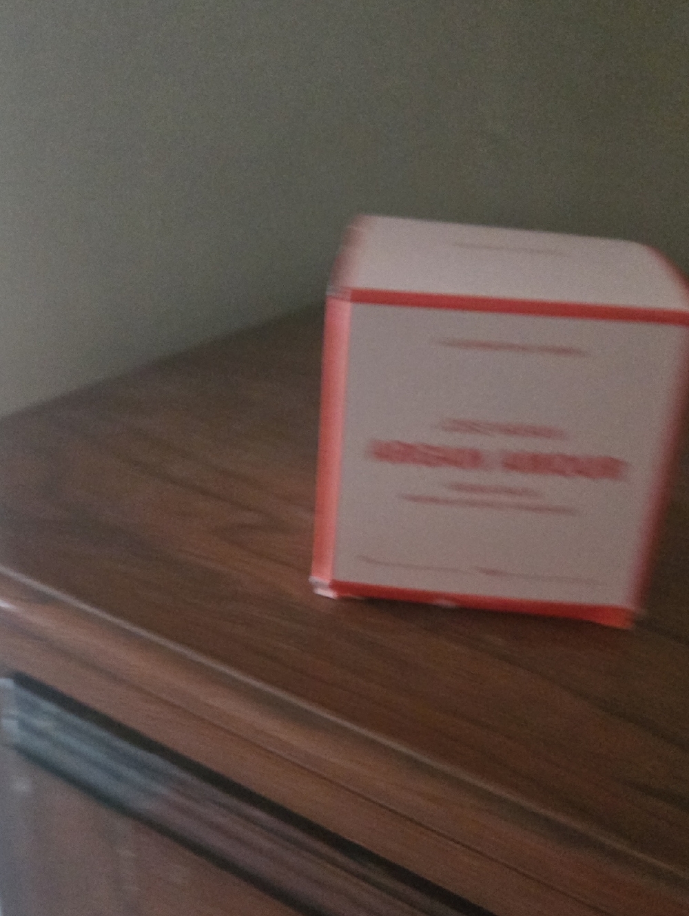 JOSIE MARAN Argan AMOUR Argan Balm, Pink and Coral Cosmetic Box